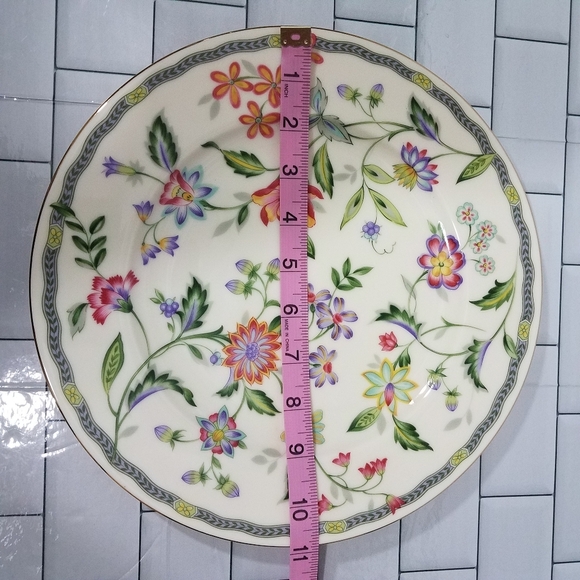 Andrea by Sadek Buckingham Cake Plate 11 Inch - Picture 5 of 6